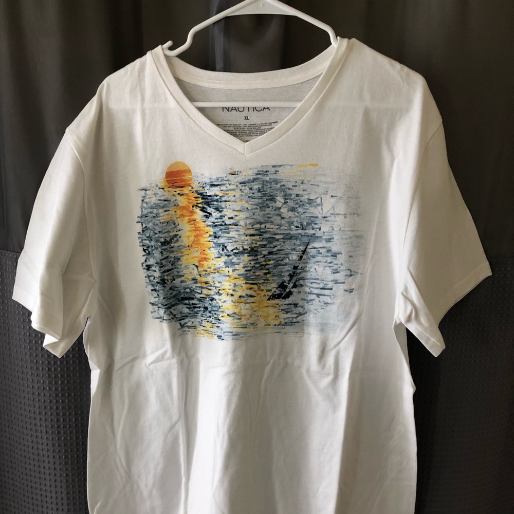 Men’s Nautica V Neck T Shirt